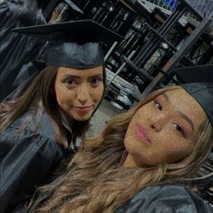 Meet your Posher, Abigail